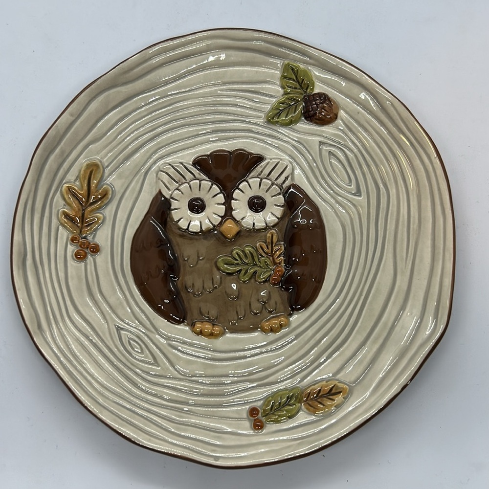 Grasslands Road OWL PLATES Woodgrain Tree Stump Leaves Set of 2 NEW WITH TAG - Picture 3 of 8